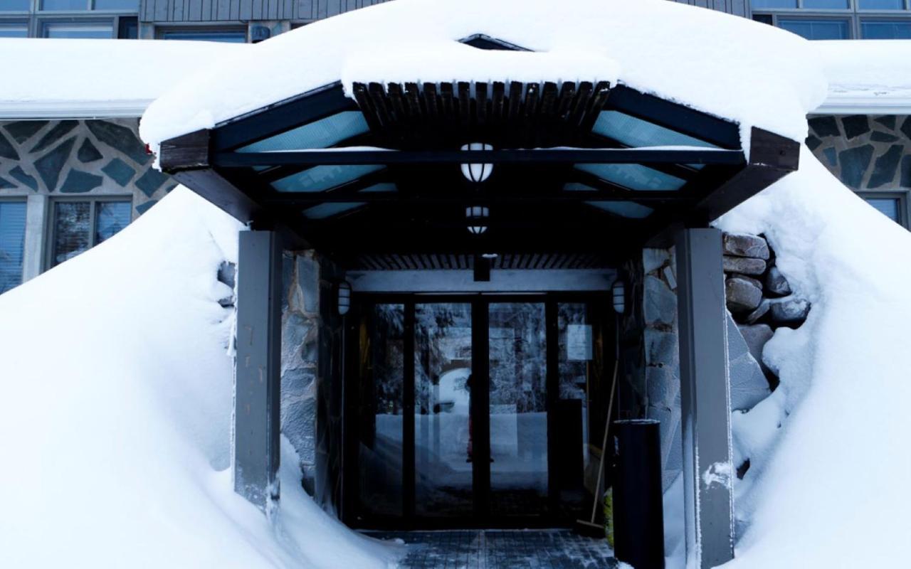 Ski-Inn Hotel Pyhaetunturi Exterior photo